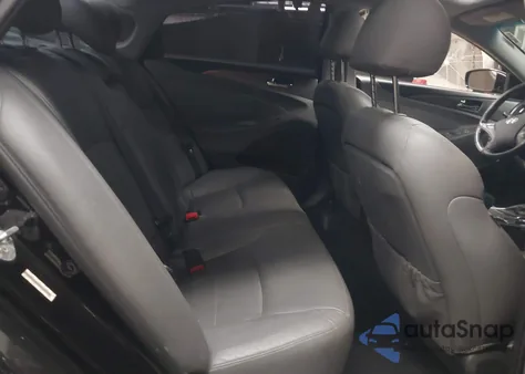 2014 Hyundai Sonata Hybrid Limited z USA, uszkodzony, nr VIN KMHEC4A43EA116134